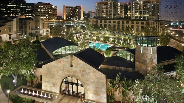 31 Soho, Irvine CA: https://media.crmls.org/medias/96d06521-53ba-4ffe-939a-c276cd9ea9b5.jpg