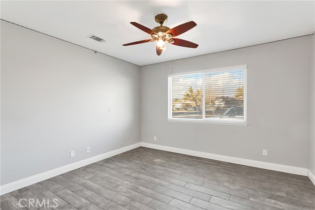 Detail Gallery Image 27 of 56 For 19213 Symeron Rd, Apple Valley,  CA 92307 - 3 Beds | 2/1 Baths