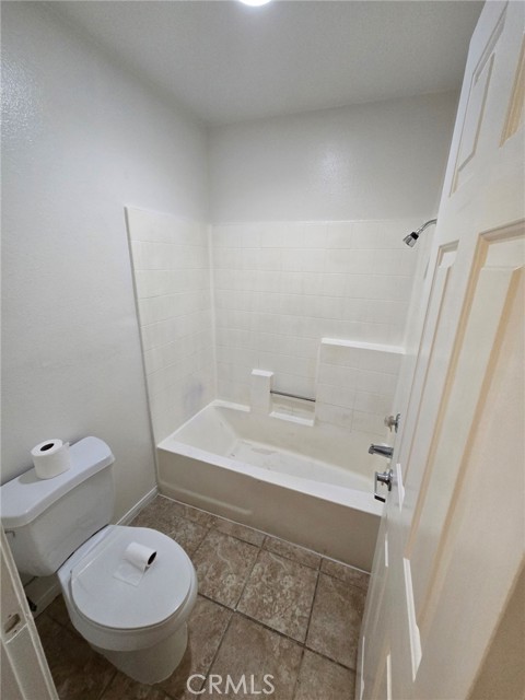 200 E Alessandro Boulevard, Riverside CA: https://media.crmls.org/medias/96d157ab-6668-4795-9d67-6ab523776bd0.jpg