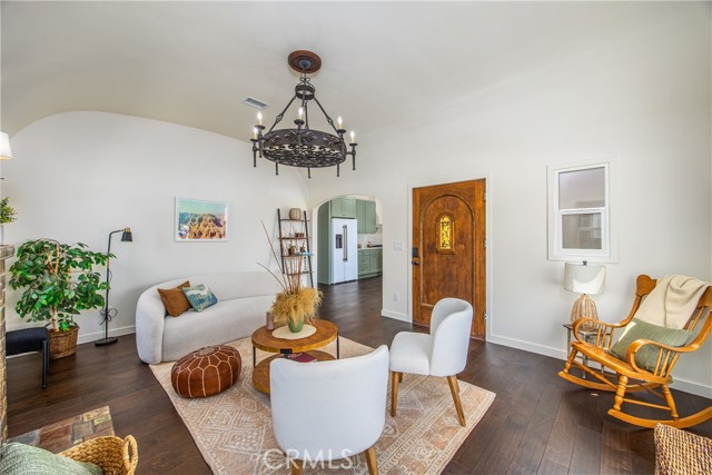 Detail Gallery Image 8 of 42 For 5140 Chesley Ave, Los Angeles,  CA 90043 - 3 Beds | 2 Baths