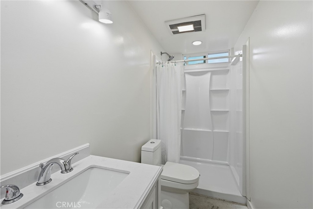 https://media.crmls.org/medias/96d20cf4-600b-476c-9c97-5a2c35569d98.jpg?preset=X-Large