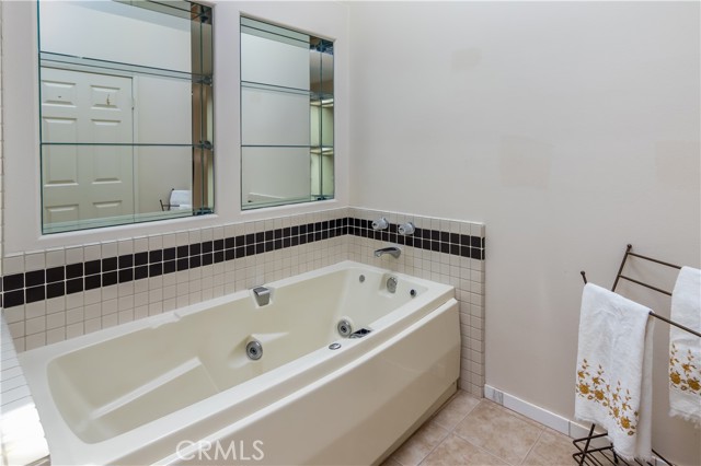 Detail Gallery Image 22 of 28 For 23043 Park Este, Calabasas,  CA 91302 - 3 Beds | 2 Baths