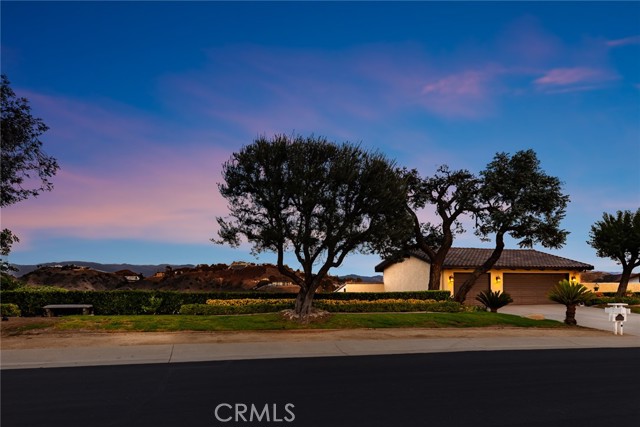 34 sage, Bell Canyon CA: https://media.crmls.org/medias/96d253b7-5295-4fbd-a55d-14cb19d96419.jpg