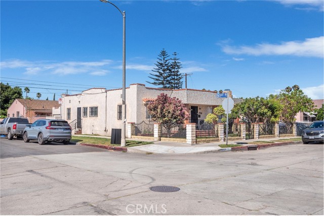 Detail Gallery Image 31 of 31 For 1657 W 67th St #2,  Los Angeles,  CA 90047 - 4 Beds | 2 Baths