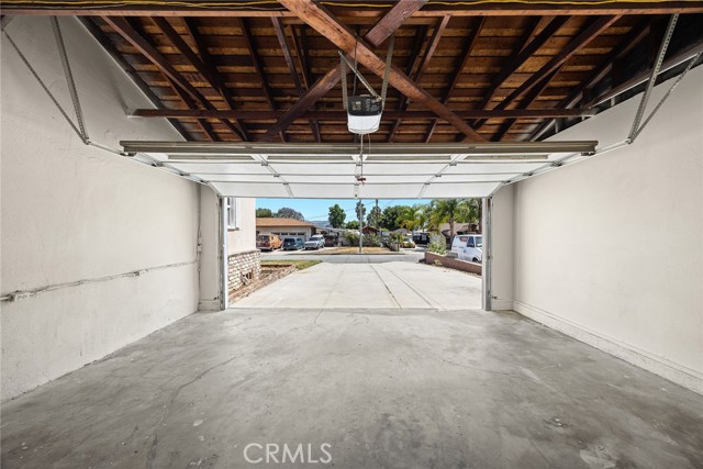 181 W Casad Street, Covina CA: https://media.crmls.org/medias/96d3d883-ed4e-418c-b048-6cc38fc54e98.jpg
