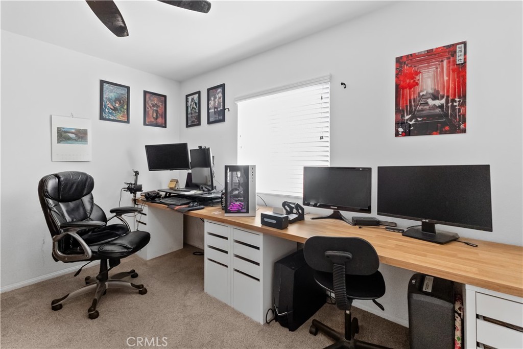 https://media.crmls.org/medias/96d3dafa-c0d5-41a3-82b7-c22018db815a.jpg?preset=X-Large
