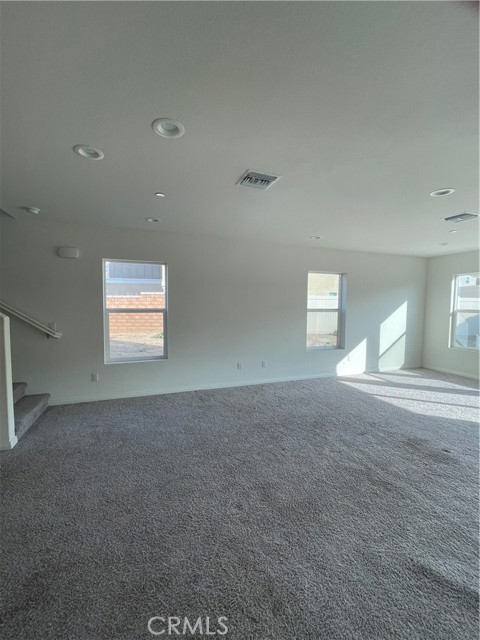 Detail Gallery Image 4 of 26 For 20107 Curaco Ct, Riverside,  CA 92507 - 5 Beds | 3/1 Baths