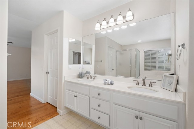 Detail Gallery Image 25 of 39 For 50 Linhaven, Irvine,  CA 92602 - 4 Beds | 2/1 Baths