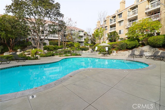Detail Gallery Image 23 of 32 For 20331 Bluffside Cir #417,  Huntington Beach,  CA 92646 - 3 Beds | 2 Baths