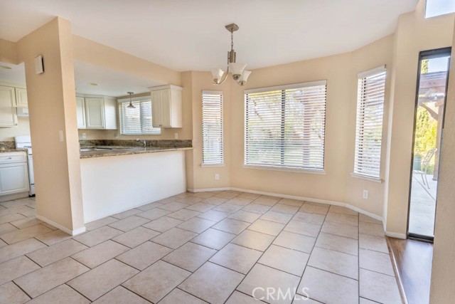 Detail Gallery Image 7 of 29 For 1217 Iris Ct, Lompoc,  CA 93436 - 3 Beds | 2/1 Baths