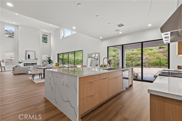 29961 W Corte Temprano, Valencia CA: https://media.crmls.org/medias/96d959d5-bc34-4177-a5e2-95514a57d768.jpg
