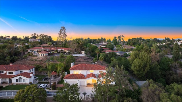 Detail Gallery Image 2 of 42 For 1320 N Raymond, Fullerton,  CA 92831 - 5 Beds | 4/1 Baths