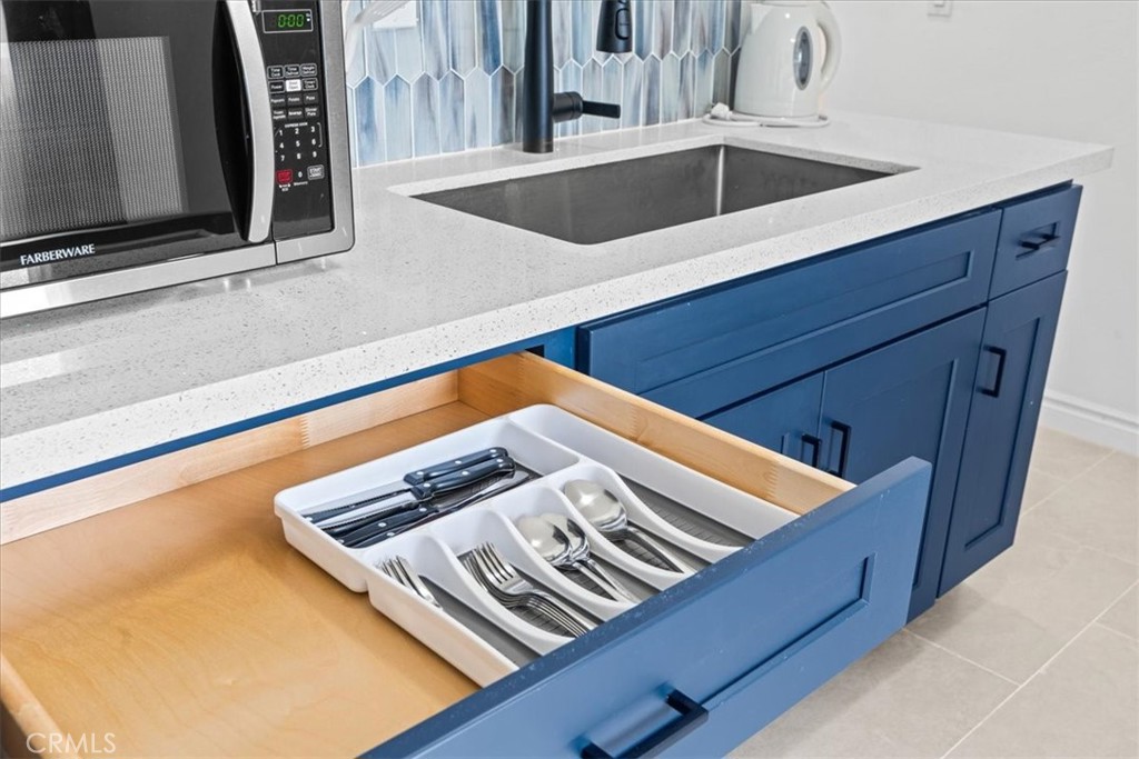 96dab01e 0b31 4b13 8fe0 0bbd7efa1701