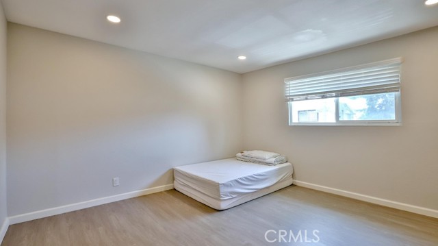 Detail Gallery Image 21 of 44 For 150 S Fairview St #9,  Santa Ana,  CA 92704 - 3 Beds | 2/1 Baths
