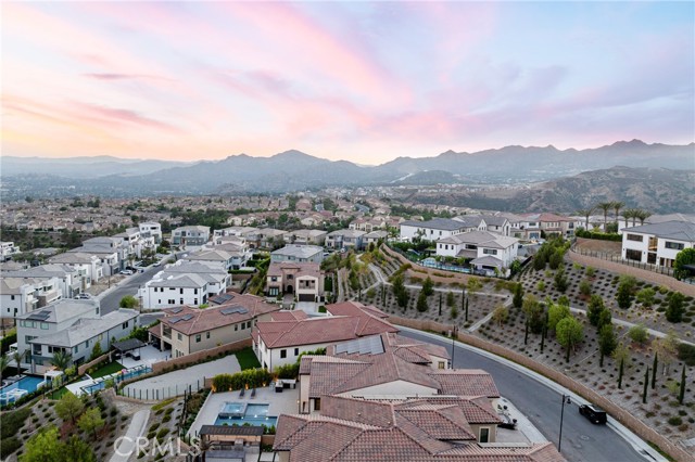 20436 W Liverpool Way, Porter Ranch CA: https://media.crmls.org/medias/96dbc7b5-537f-4f6b-b55b-11beeefccf32.jpg
