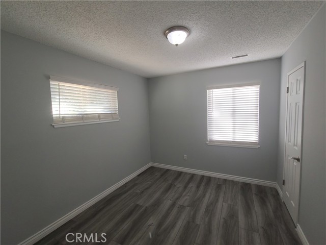 Detail Gallery Image 7 of 17 For 38633 Glenbush Ave, Palmdale,  CA 93550 - 3 Beds | 2 Baths