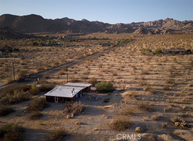 Detail Gallery Image 1 of 21 For 7012 Cascade Rd, Joshua Tree,  CA 92252 - 2 Beds | 1/1 Baths