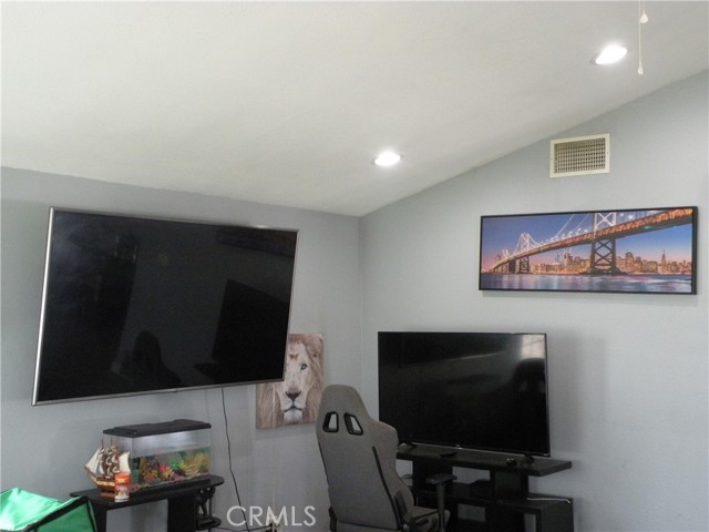 Detail Gallery Image 2 of 25 For 31810 Avenida La Gaviota, Cathedral City,  CA 92234 - 3 Beds | 2 Baths