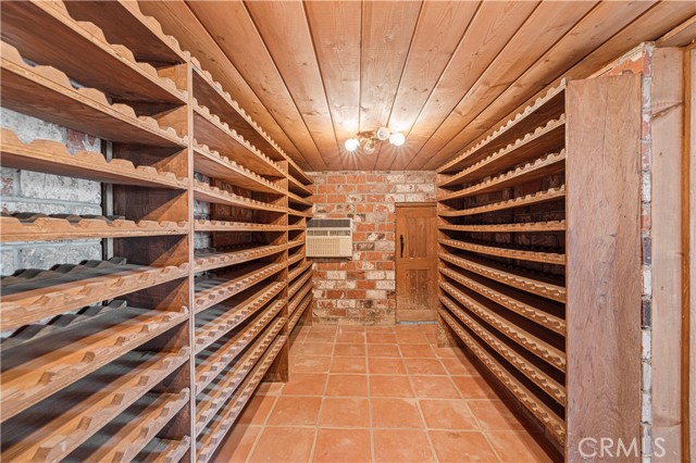 3916 Carnavon Way, Los Angeles CA: https://media.crmls.org/medias/96dd217b-e233-45c6-87f0-7b322e4dbc11.jpg