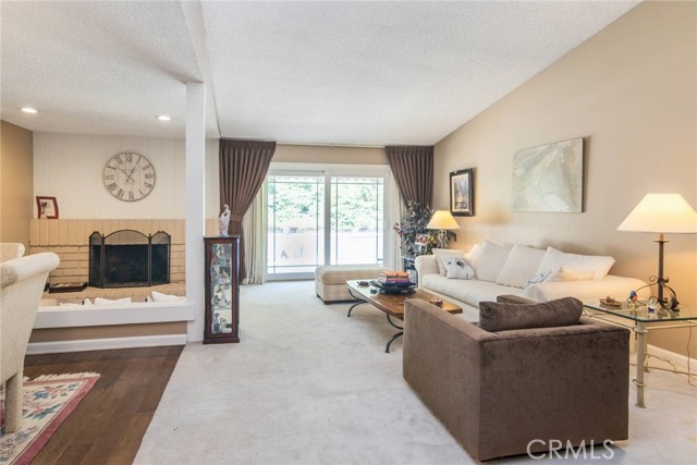 Detail Gallery Image 5 of 28 For 19343 Pauma Valley, Porter Ranch,  CA 91326 - 3 Beds | 2 Baths