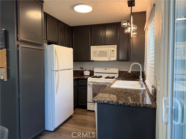 Detail Gallery Image 26 of 61 For 824 N Pasadena Ave #11,  Azusa,  CA 91702 - 2 Beds | 1/1 Baths