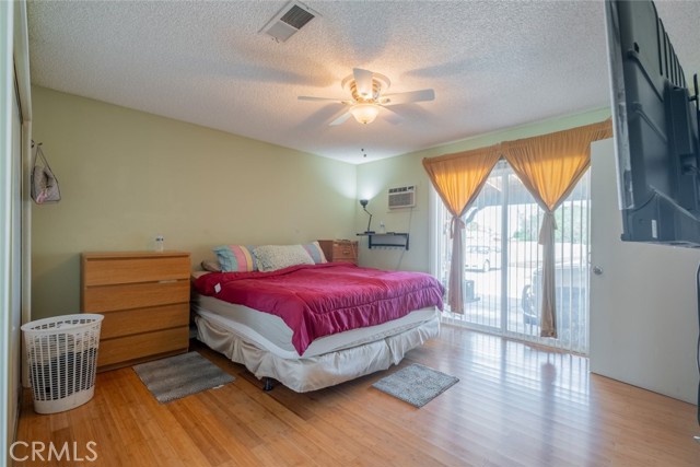 5111 W Avenue M2, Lancaster CA: https://media.crmls.org/medias/96ddb0a3-2240-4537-9da4-83299185671b.jpg