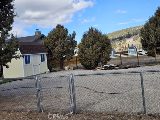 Detail Gallery Image 3 of 20 For 849 Hemlock, Big Bear City,  CA 92314 - – Beds | – Baths