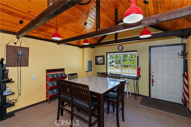 Detail Gallery Image 32 of 49 For 39234 N Shore Dr, Fawnskin,  CA 92333 - 2 Beds | 1/1 Baths