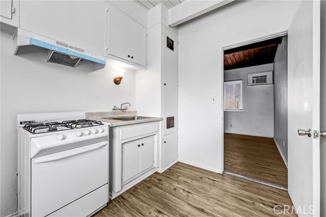 Detail Gallery Image 5 of 12 For 3622 E Colorado Bld #5,  Pasadena,  CA 91107 - 0 Beds | 1 Baths