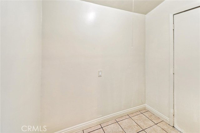 Detail Gallery Image 8 of 42 For 1421 E 108th St #3,  Los Angeles,  CA 90059 - 1 Beds | 1 Baths