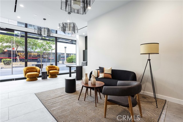 118 Astronaut Ellison S Onizuka Street, Los Angeles CA: https://media.crmls.org/medias/96dfede8-af48-489d-812b-e5472328a06a.jpg