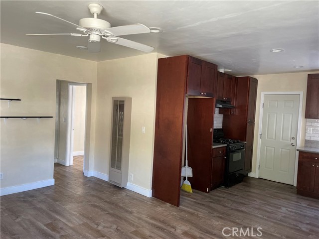 Living room/kitchen