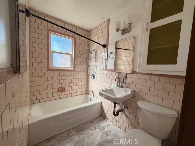https://media.crmls.org/medias/96e19820-a399-4dfe-a47a-fa0a9158cf1b.jpg?preset=X-Large