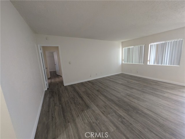 2120 Carmona Avenue, Los Angeles CA: https://media.crmls.org/medias/96e24558-1495-4236-bb73-3116af6fad68.jpg