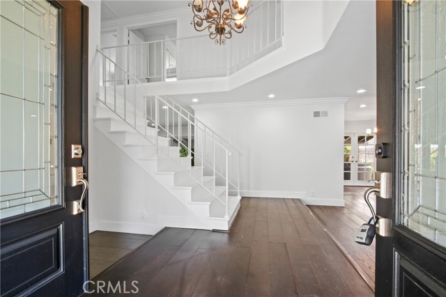 Detail Gallery Image 4 of 27 For 14822 Foxcroft Rd, Tustin,  CA 92780 - 3 Beds | 2/1 Baths