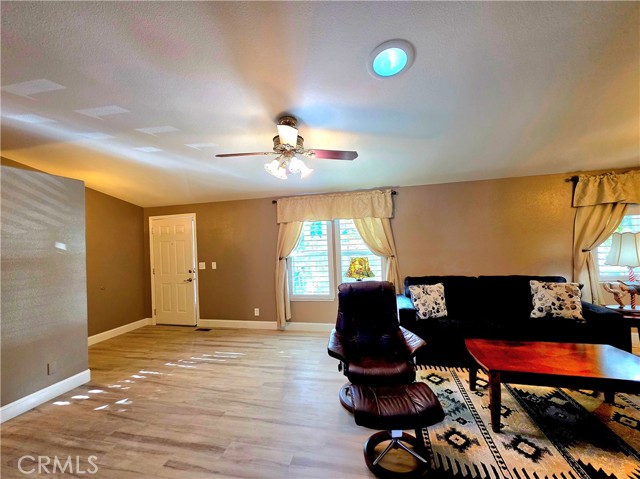 Detail Gallery Image 6 of 47 For 46041 Road 415 #169,  Coarsegold,  CA 93614 - 3 Beds | 2 Baths