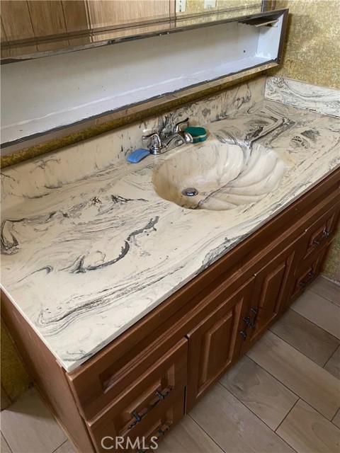 Detail Gallery Image 8 of 15 For 18801 Hawthorne Blvd #19,  Torrance,  CA 90504 - 2 Beds | 2 Baths