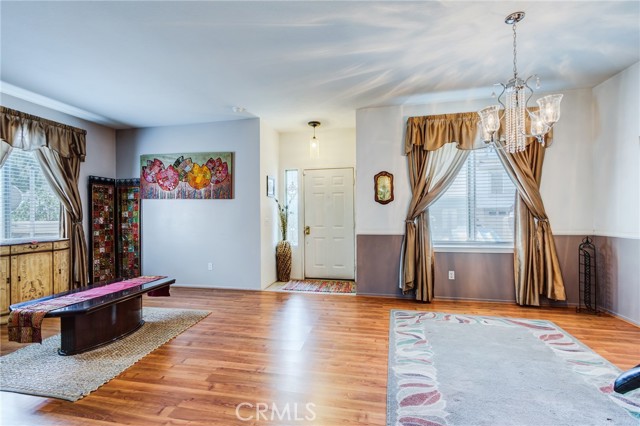 924 N Turner Avenue, Ontario CA: https://media.crmls.org/medias/96e3014c-a728-42c5-992d-cab73f247e73.jpg