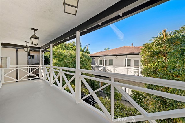 Detail Gallery Image 17 of 33 For 435 Dahlia Ave, Corona Del Mar,  CA 92625 - 3 Beds | 3 Baths