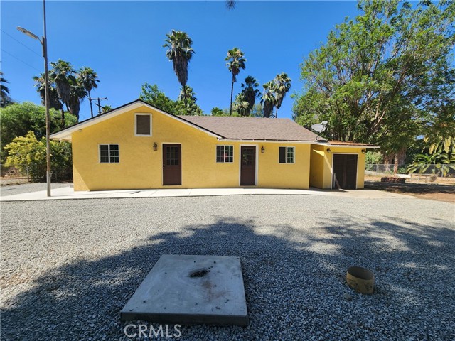 19380 Quebec Avenue, Corona CA: https://media.crmls.org/medias/96e36206-5c46-48c8-a90e-54d1f3f0a16f.jpg