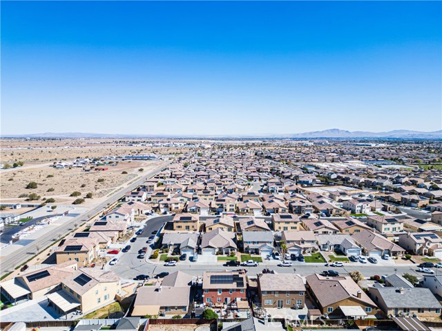 12936 Tehachapi Street, Hesperia CA: https://media.crmls.org/medias/96e369f1-66bf-46e9-863e-4f17dc777e76.jpg