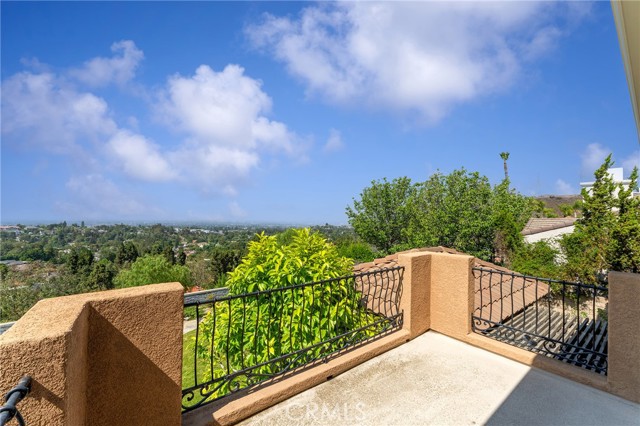 2528 N San Miguel Drive, Orange CA: https://media.crmls.org/medias/96e38d70-cb09-45d5-8ea9-94de71750fc8.jpg