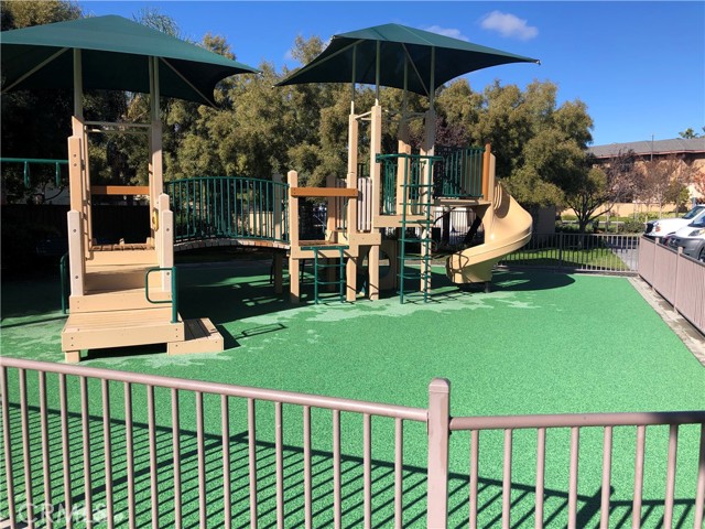 Detail Gallery Image 56 of 57 For 25056 Driftoak, Murrieta,  CA 92562 - 3 Beds | 2/1 Baths