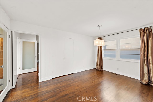 413 Dahlia Avenue, Corona del Mar CA: https://media.crmls.org/medias/96e45895-0699-4700-8d26-7112719b550a.jpg