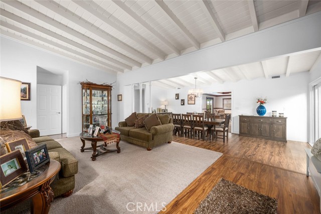 Detail Gallery Image 8 of 51 For 2813 Albury Ave, Long Beach,  CA 90815 - 3 Beds | 2 Baths