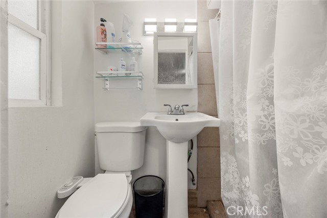 Detail Gallery Image 20 of 26 For 8049 Coral Bell, Buena Park,  CA 90620 - 4 Beds | 3 Baths