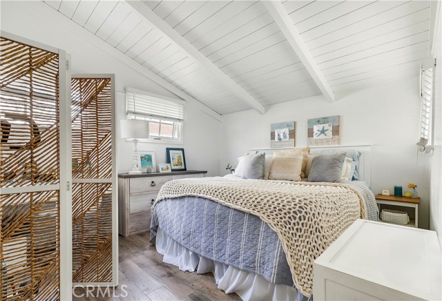 304 Dahlia Place, Corona del Mar CA: https://media.crmls.org/medias/96e66ba0-79cf-42fd-9e30-fa8a84351c27.jpg
