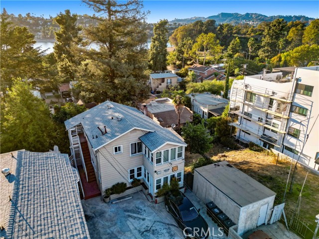 2313 Glendale Boulevard, Los Angeles CA: https://media.crmls.org/medias/96e68914-7157-4b84-b8c4-00f2bfa84eb1.jpg