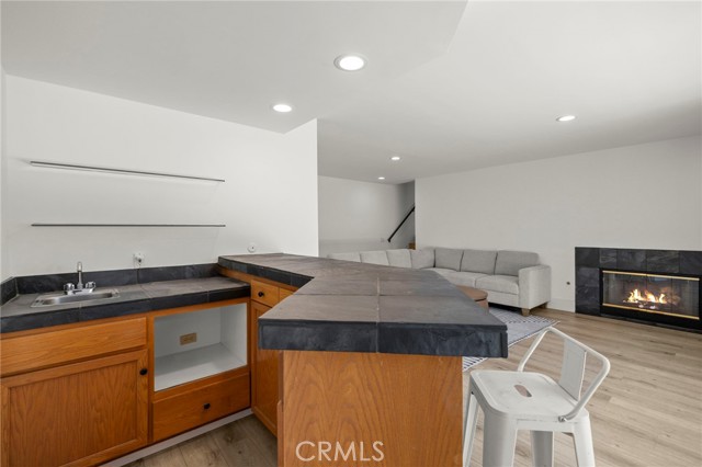 4135 Picasso Avenue, Woodland Hills CA: https://media.crmls.org/medias/96e6dc10-4b0c-4d27-a570-f46dcc76a657.jpg