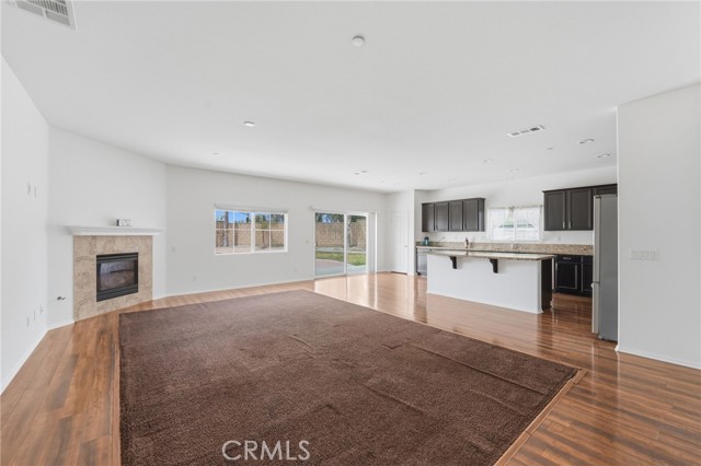 Detail Gallery Image 4 of 53 For 6815 Riverglen Ct, Corona,  CA 92880 - 4 Beds | 2/1 Baths